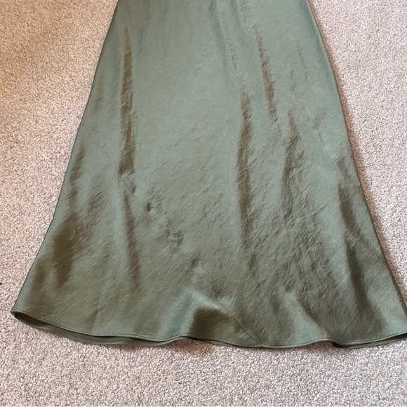 Aritzia Wilfred Only Slip Midi Dress in Bitter Sage - Picture 6 of 7